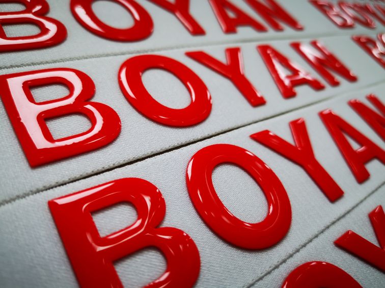 Screen printed silicone heat transfer label with custom logo -Labelsun